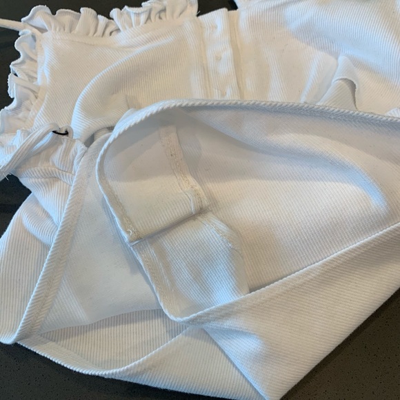 NWT Ruffled Button Front Bodysuit - Picture 6 of 6